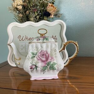 Vintage Floral Pink Rose Gold-Trim Teapot